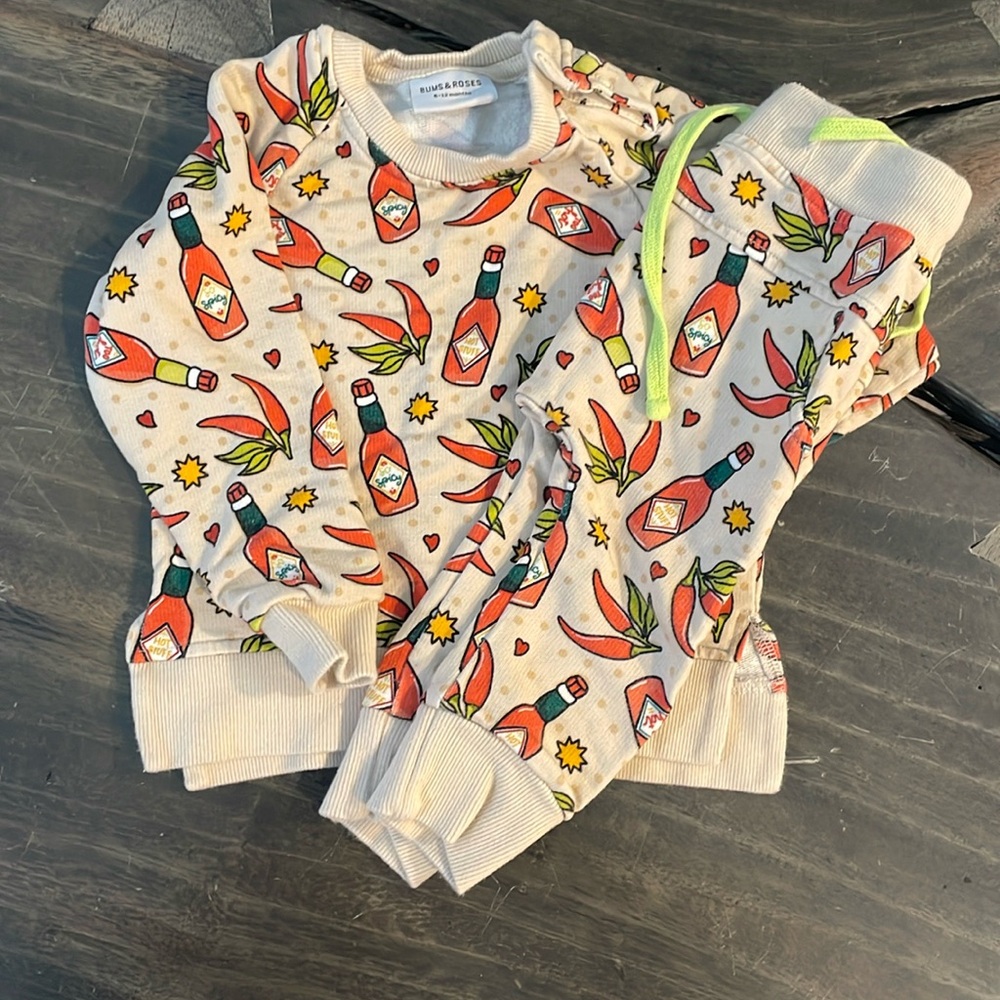 Bums & Roses 6-12 month jogger set